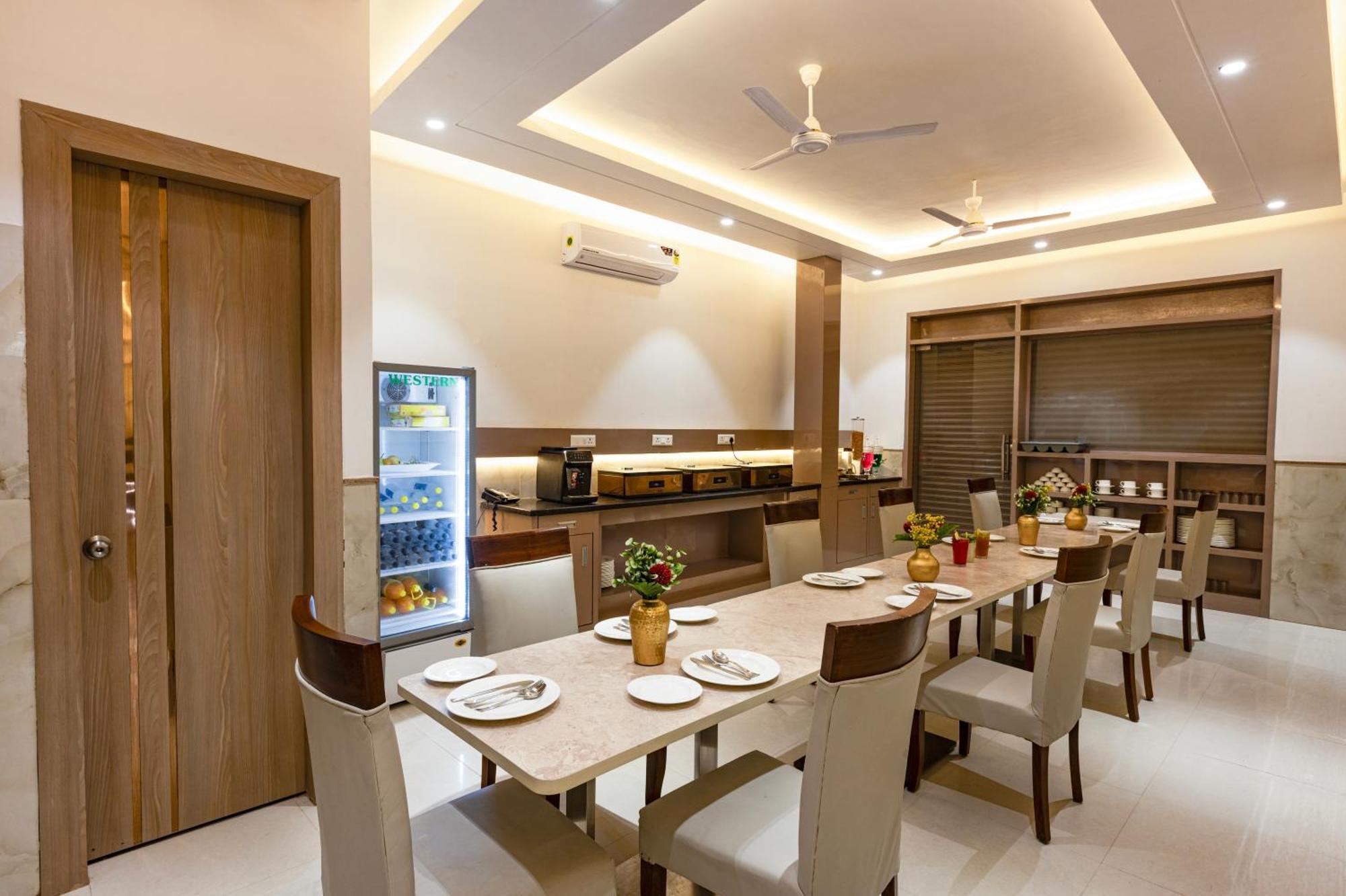 The Orion Hotel Era - Delhi Airport New Delhi Exterior photo